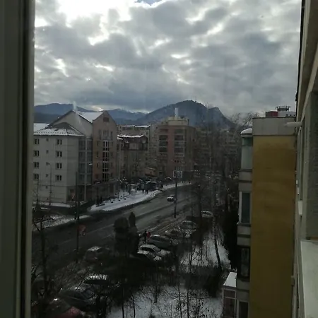 Cora Apartament *